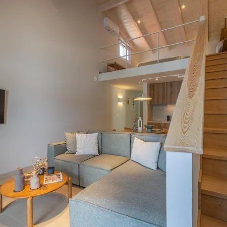 Cavaliere Seafront House - Thalia Σάμη